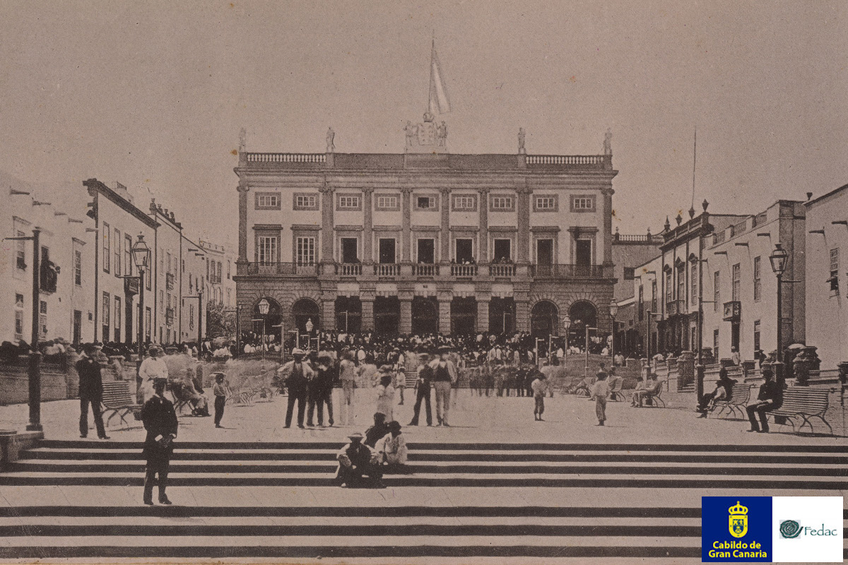 Plaza Santa Ana, 1900